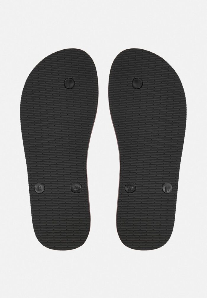 gwear flip flops black 2